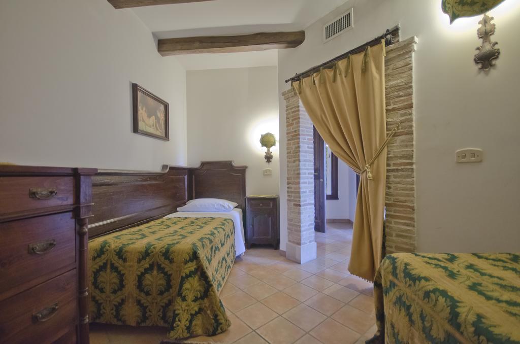 Le Gole Ristorante & Resort Celano Exterior foto